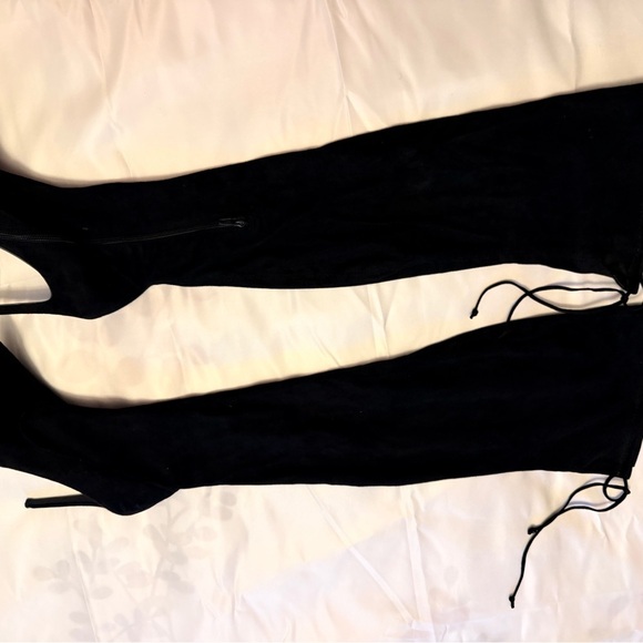 Forever 21 Shoes - Black Over-the-Knee Heeled Boots (Size 8) Forever 21 winter boots suede